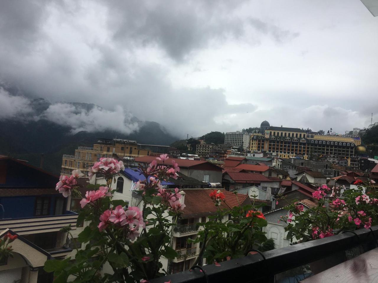 Sapa Clover Hotel Exterior photo